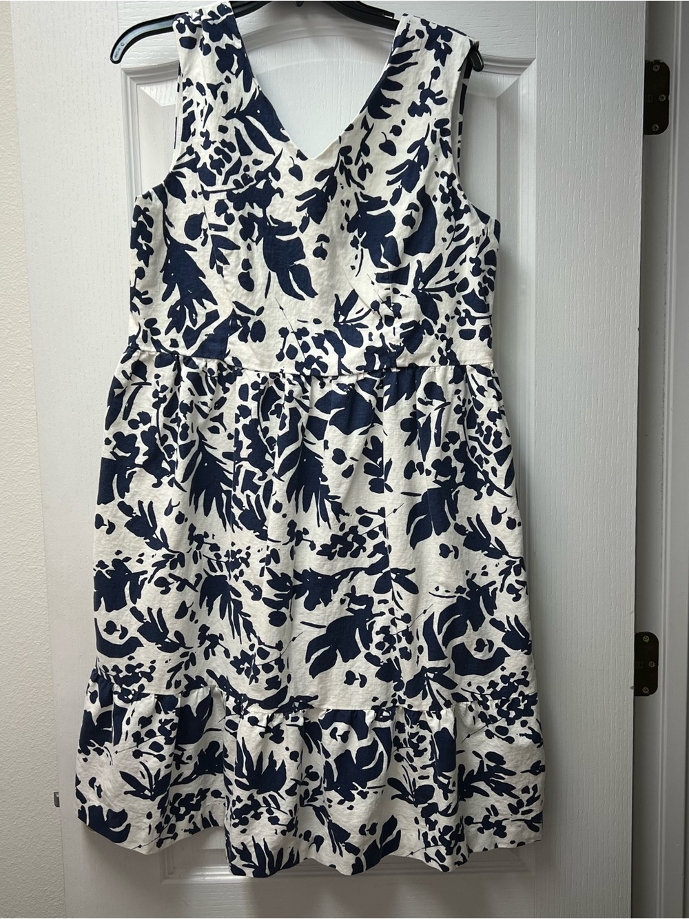 Magaschoni Linen Blend Fit and Flare Fauna Print Blue and White Midi Dress Sz 14